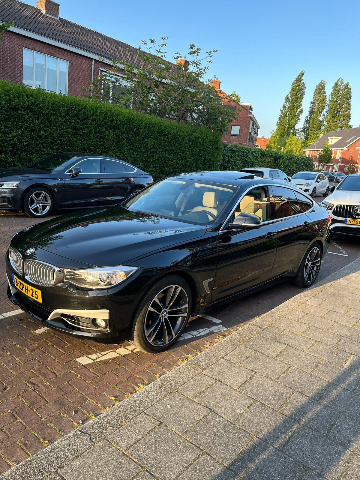 Bmw 320i GT HIGH EXCLUSIEF, Auto's, Automaat, Achterwielaandrijving, Zwart, Particulier