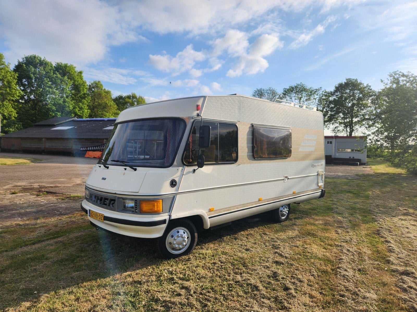 Caravans And Camping TE