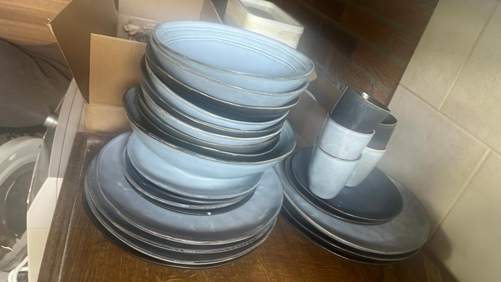 Blauw aardewerk servies diverse onderdelen, Ophalen, Gebruikt, Overige stijlen, Aardewerk