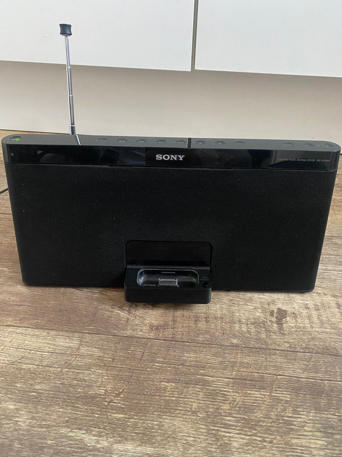 Sony radio, Ophalen, Zo goed als nieuw