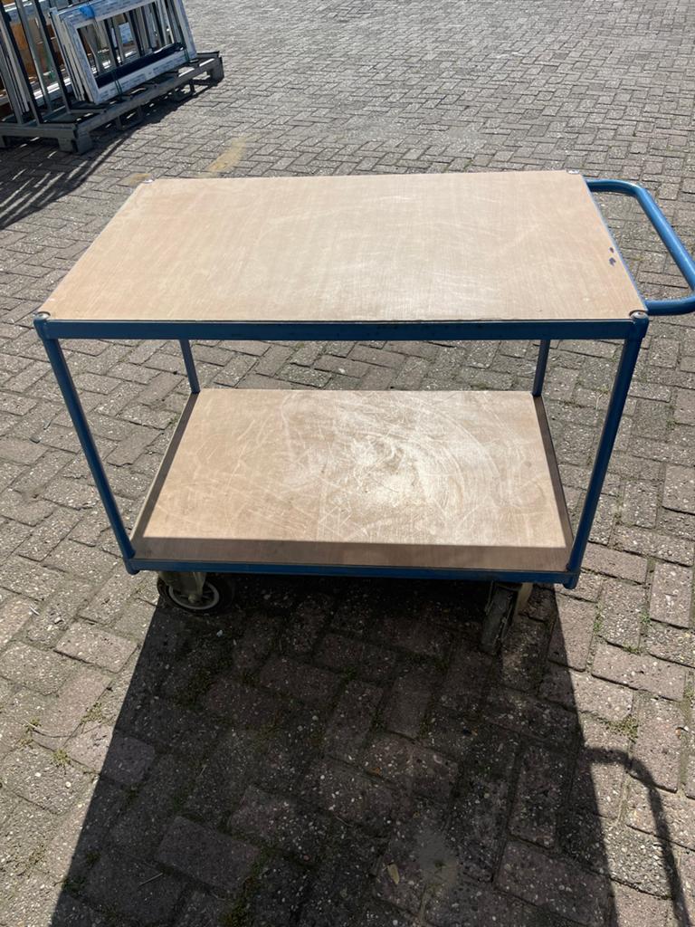 Robuuste transportkar met 2 plateaus - Gebruikt, Ophalen, Zo goed als nieuw
