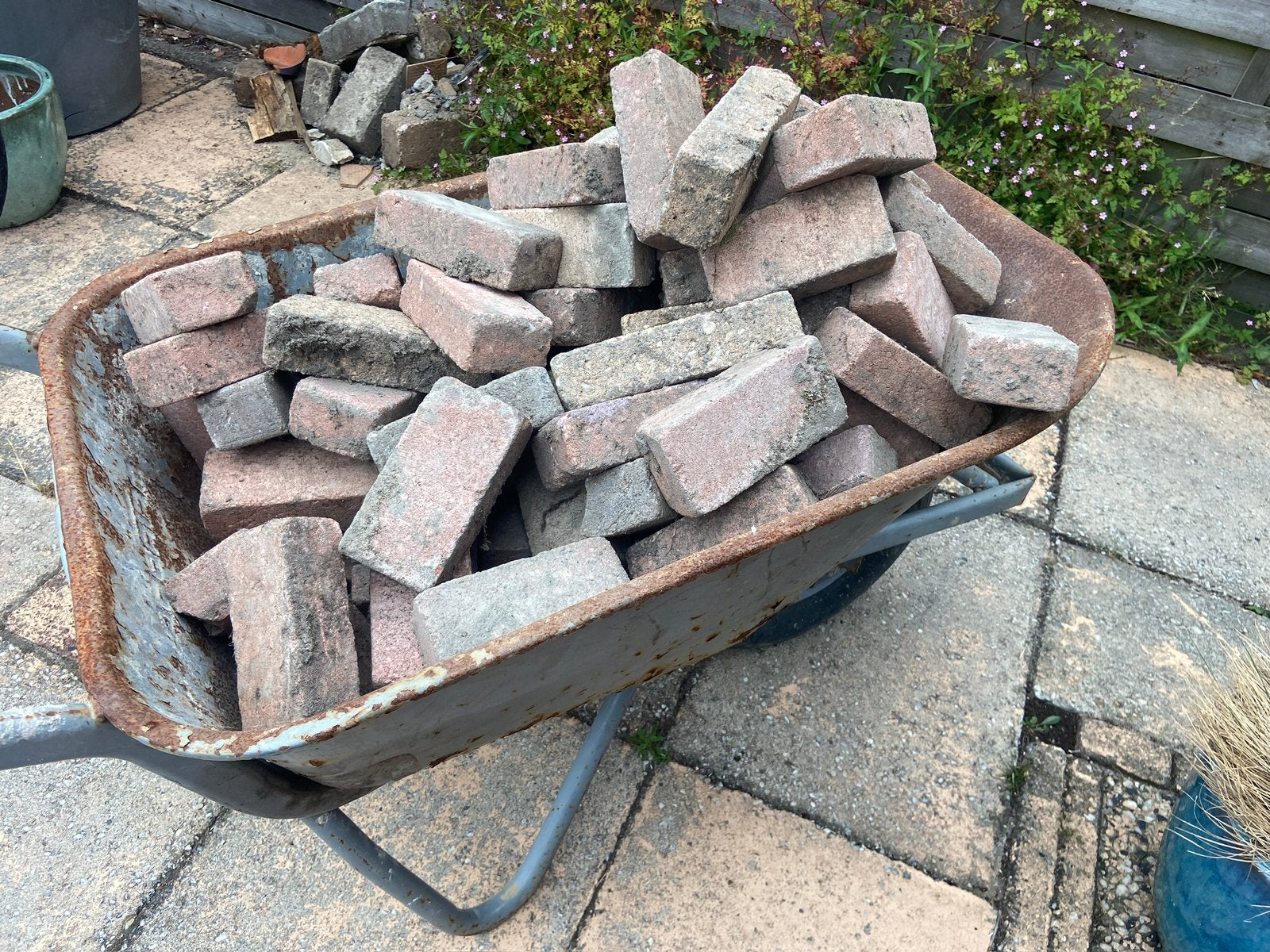 Straatstenen Waaltjes bestrating klinkers, Tuin en Terras, Ophalen of Verzenden, Zo goed als nieuw, Beton, Klinkers