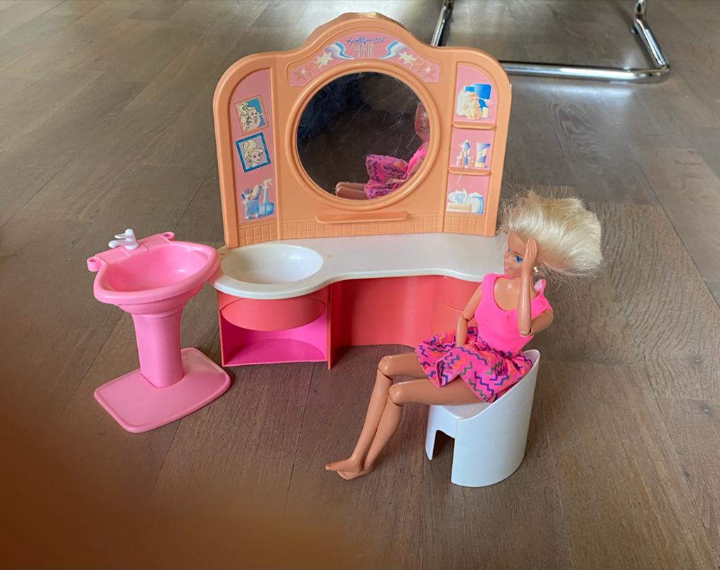 Uitgebreide Barbie set met poppen, kleding en accessoires, Kinderen en Baby's, Speelgoed | Poppen, Ophalen, Gebruikt, Barbie