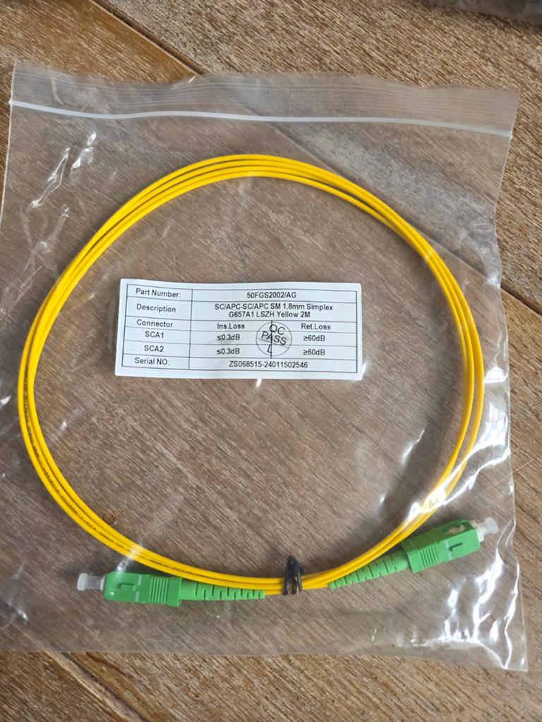 single-mode glasvezel patchkabel met SC/APC-connectoren,, Computers en Software, Ophalen of Verzenden