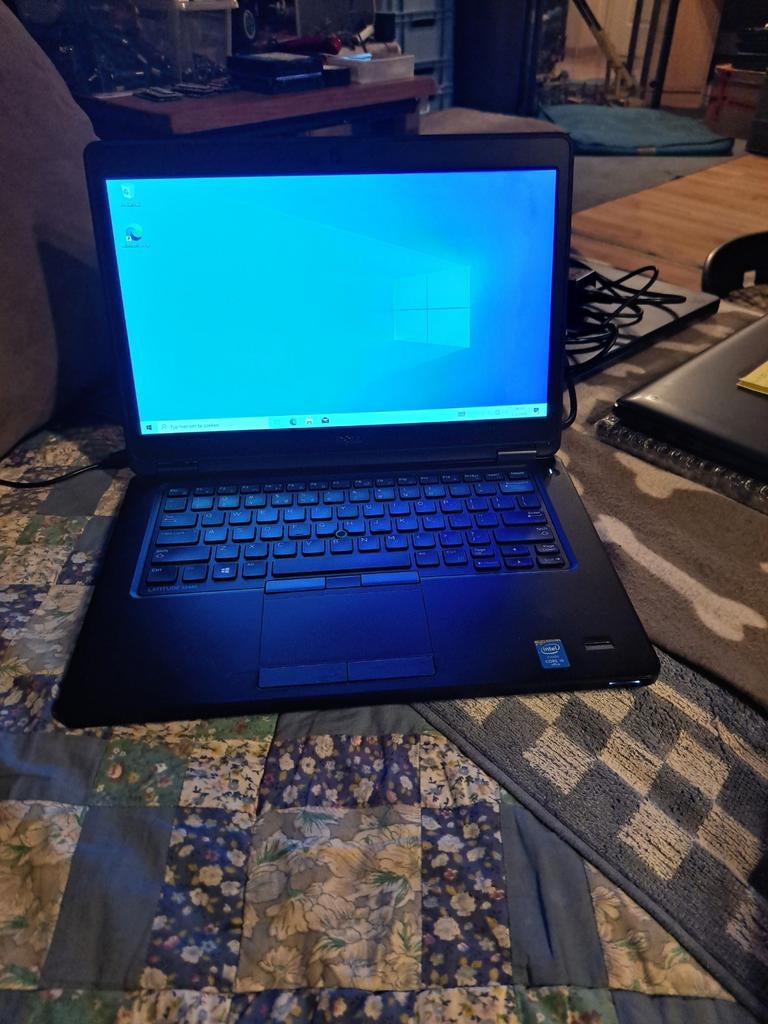 Dell Latitude E5450 i5-5300U 8GB RAM 256GB SSD Win 10, 256 GB, Met videokaart, 2 tot 3 Ghz, Qwerty