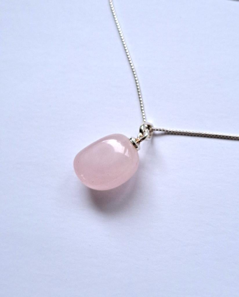 925 zilveren ketting met rozenkwarts hanger, Nieuw, Ophalen of Verzenden, Met edelsteen, Zilver