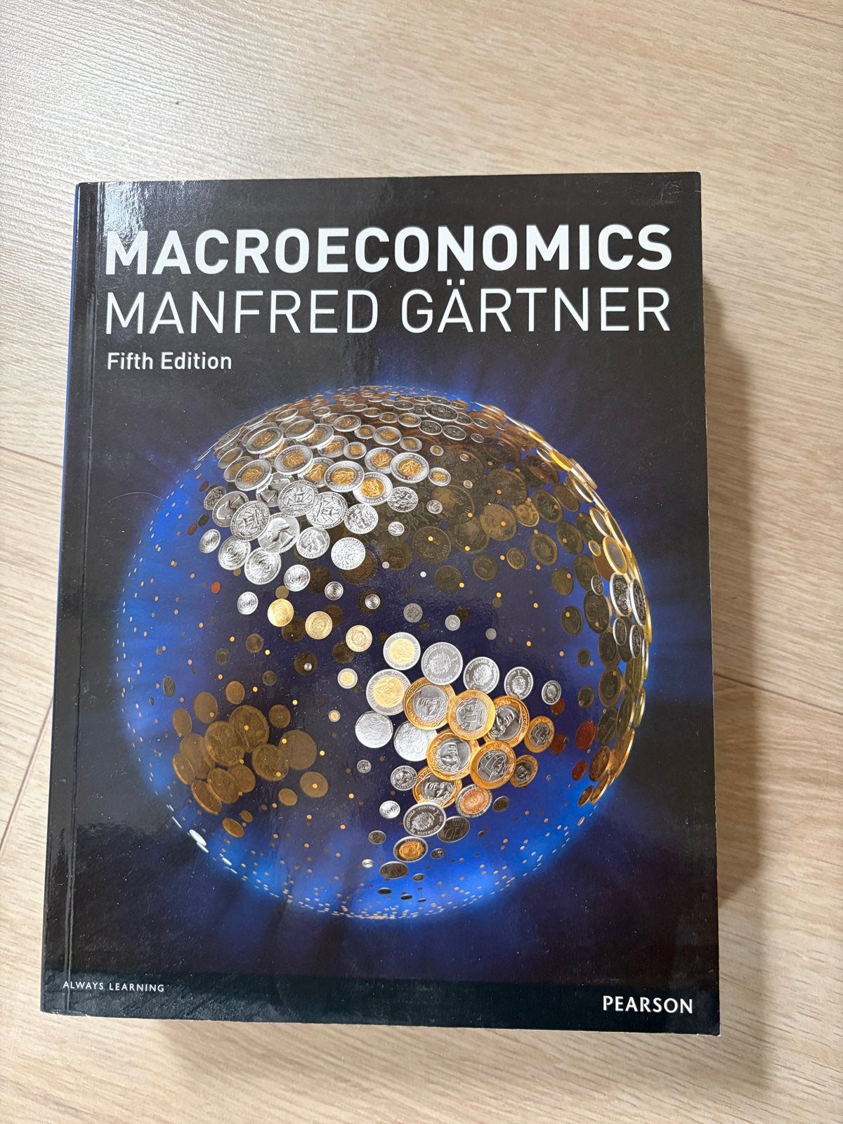 Macroeconomics - Manfred Gärtner (Fifth Edition), Ophalen of Verzenden, Gelezen, Economie en Marketing