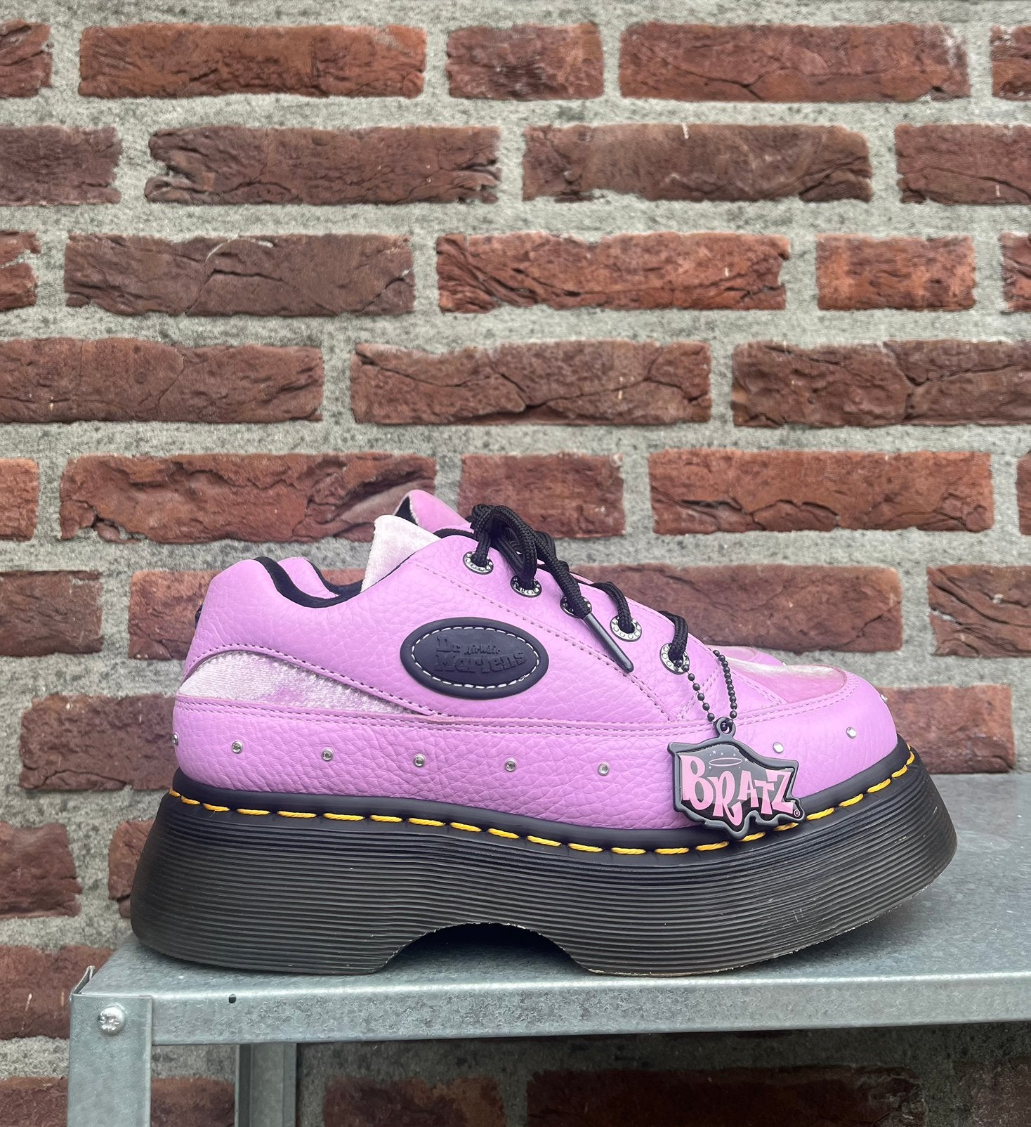 Dr. Martens X Bratz buzz sole maat 37, Dr. Martens, -, -, Lage of Enkellaarzen