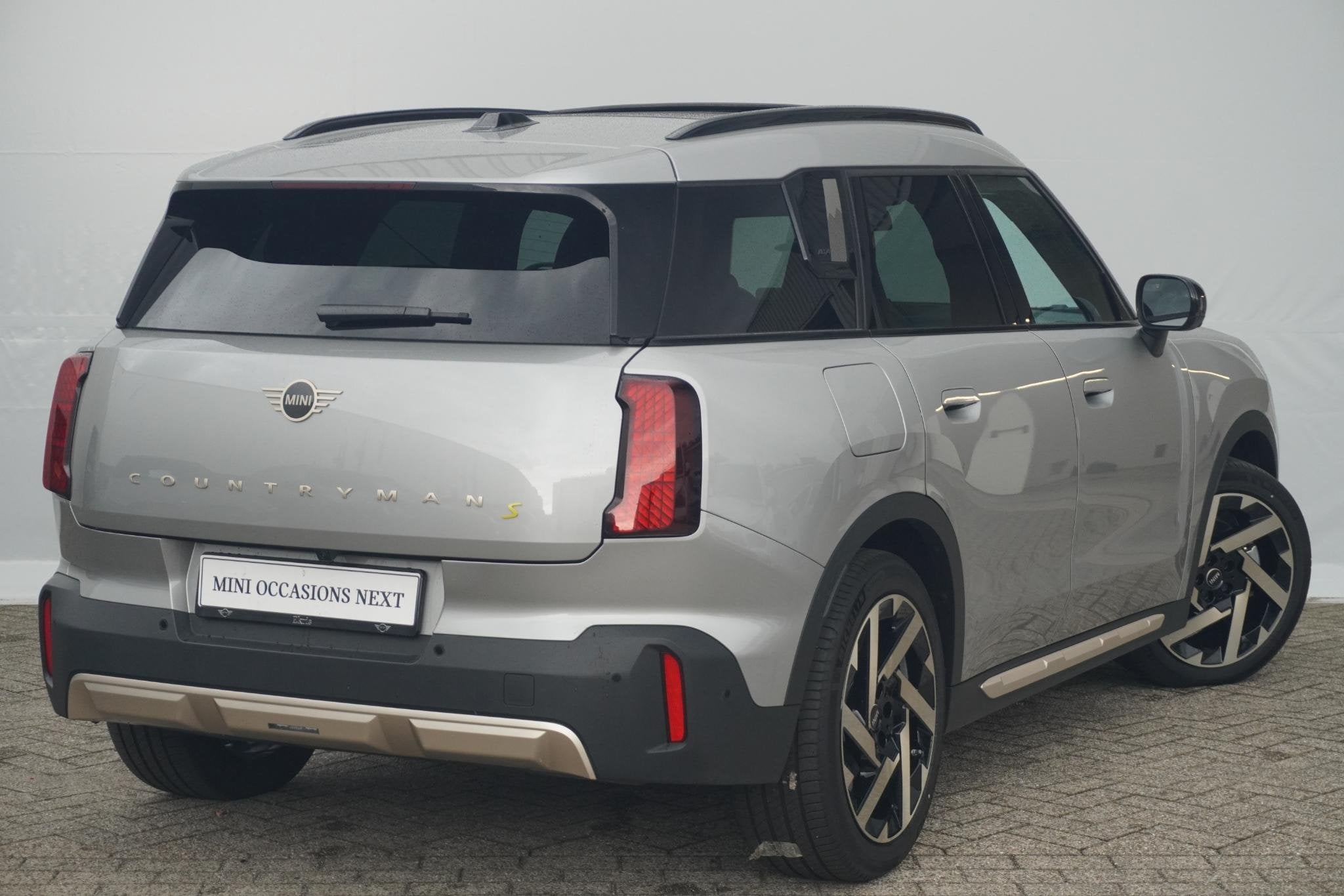 MINI Countryman SE ALL4 Favoured Uitvoering | Pakket L | Har, Countryman, Met garantie (alle), 67 kWh, 313 pk