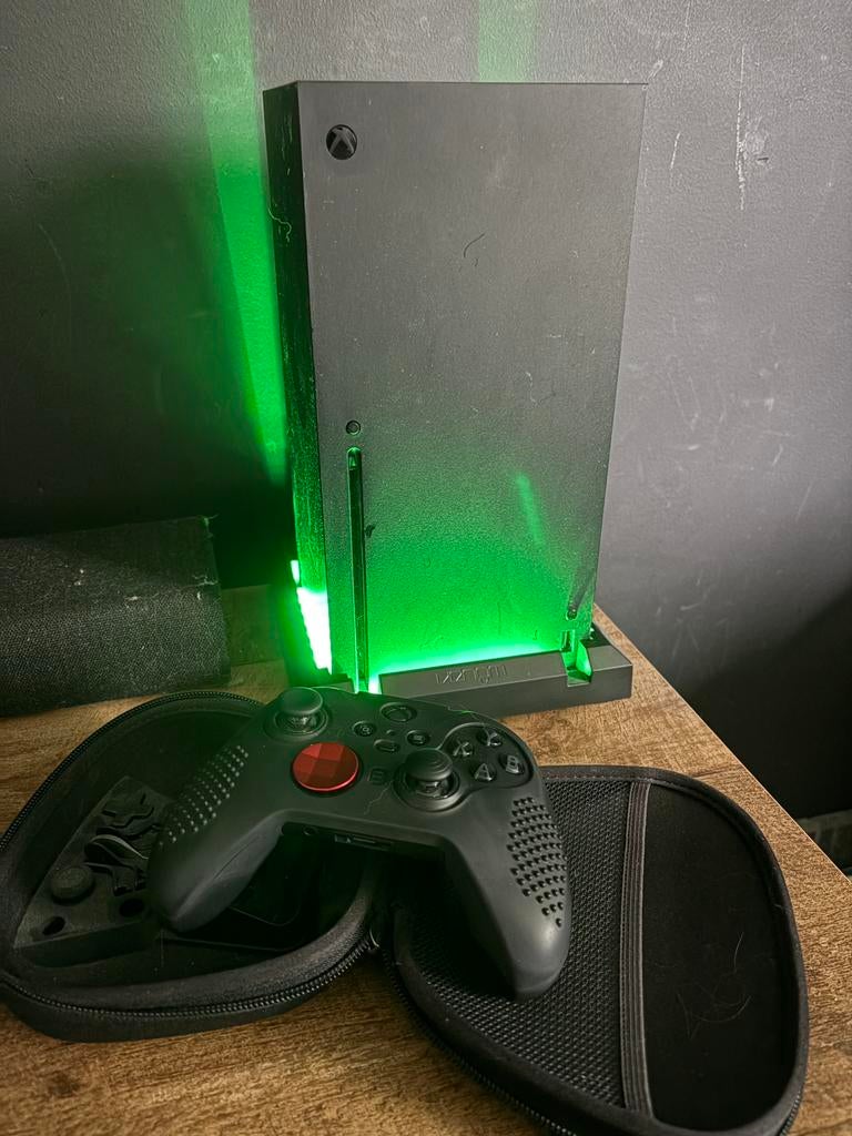 Xbox One X totaal set, Ophalen, Zo goed als nieuw, Controller, Xbox Original