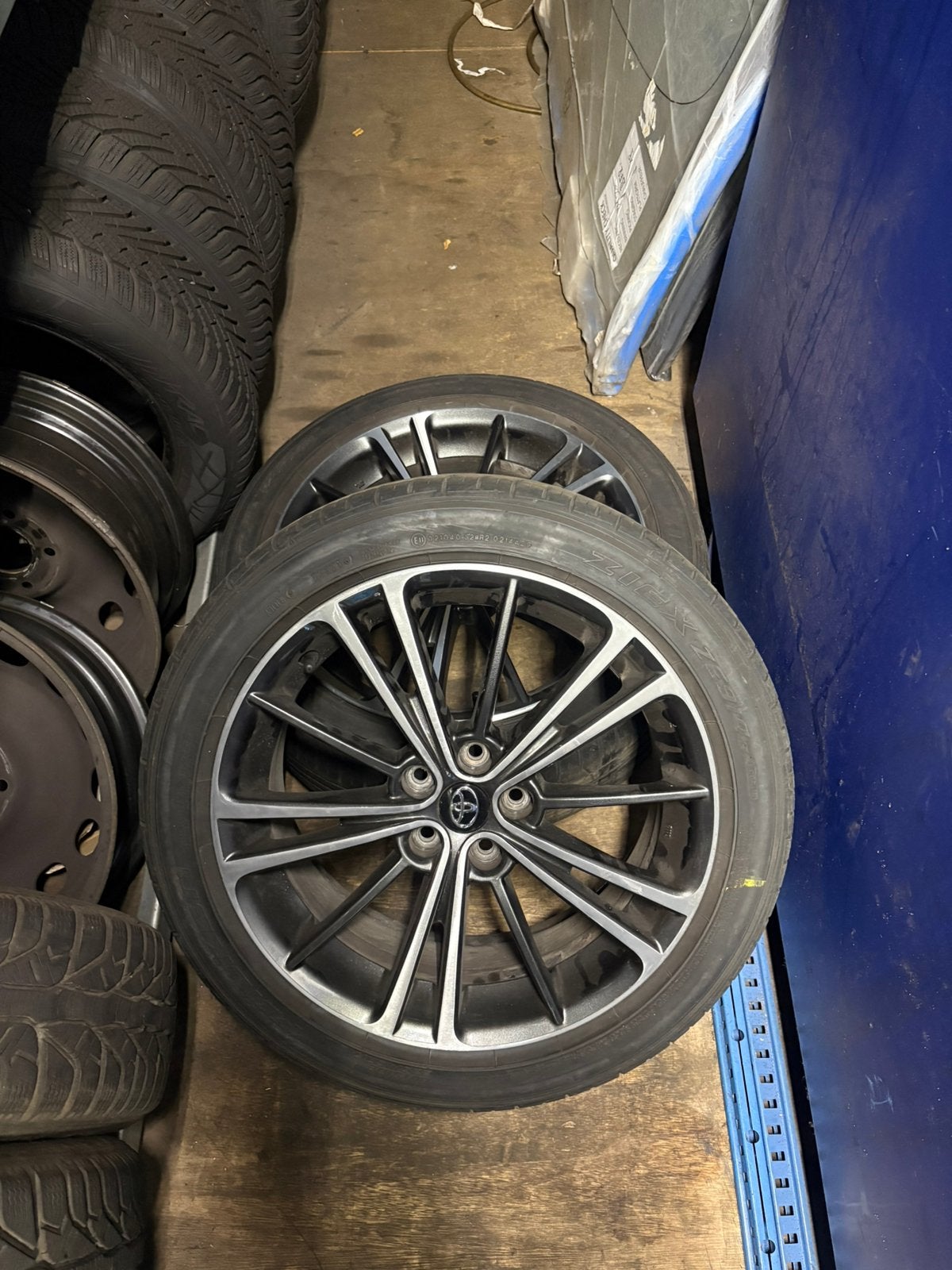 Toyota gt86 brz velgen set met zomer band, Ophalen of Verzenden
