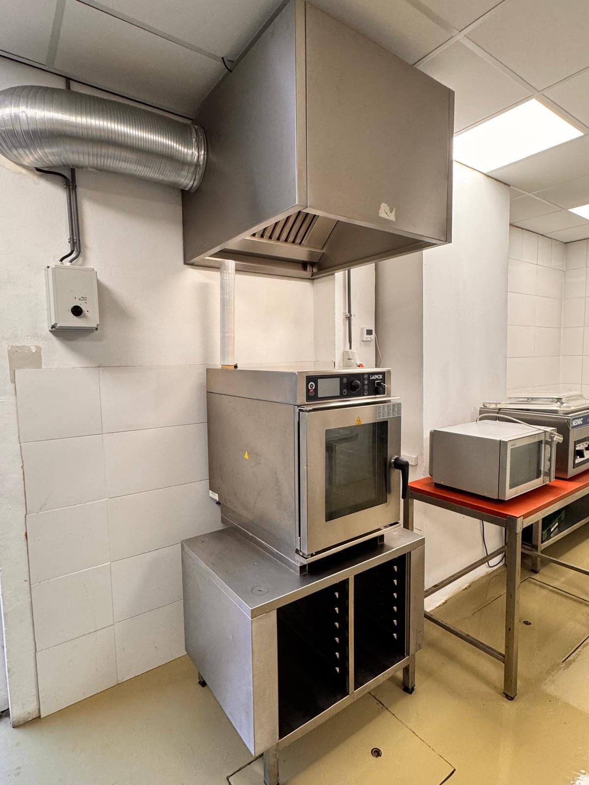 Horeca keuken apperaturen, Ophalen, RVS Meubilair