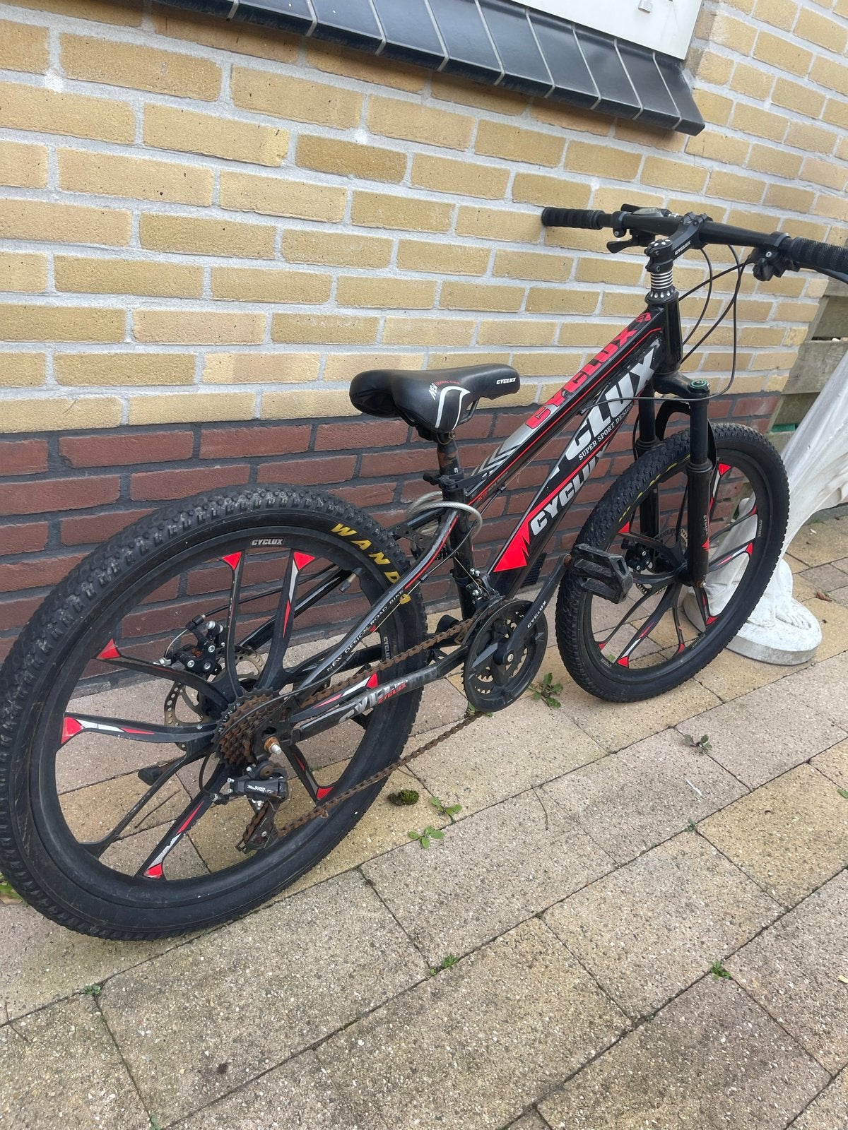 Cyclux stuntfiets met dikke banden en versnellingen, Fietsen en Brommers, Ophalen, 24 inch of meer, Gebruikt, Staal