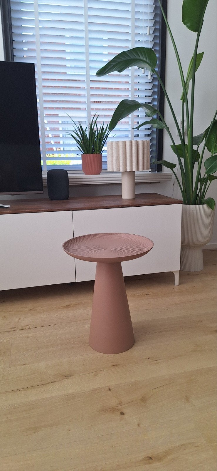 Mooie oudroze Ringar bijzettafel, Huis en Inrichting, Ophalen, Minder dan 45 cm, Minder dan 55 cm, Rond