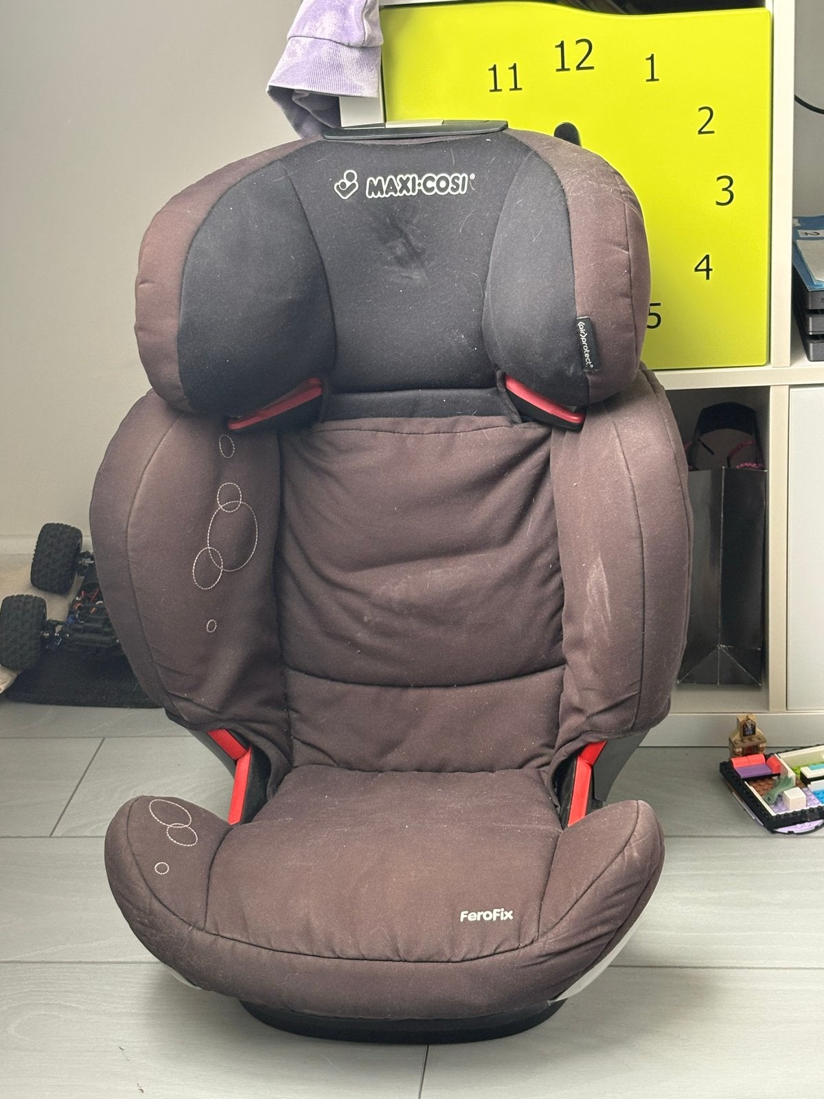 Maxi-Cosi FeroFix autostoel - Bekleding wassen, verder prima, Ophalen, Gebruikt, 15 t/m 36 kg, Zijbescherming