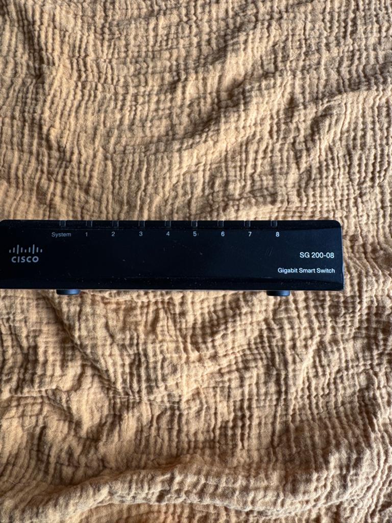 Cisco SG 200-08 Gigabit Smart Switch 8-poorts, Ophalen of Verzenden, Gebruikt
