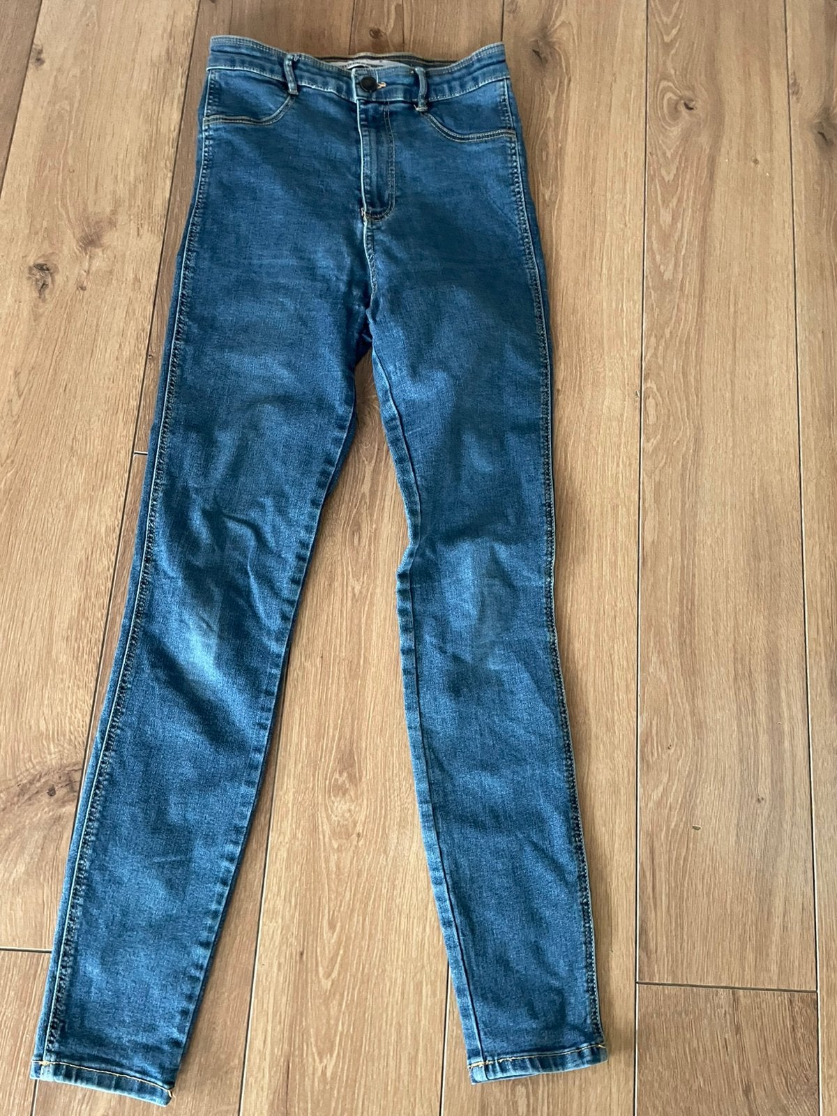 Skinny jeans zara maat 34 xs trafaluc blauwe skinnyjeans, Ophalen of Verzenden, Zo goed als nieuw, Blauw, W27 (confectie 34) of kleiner
