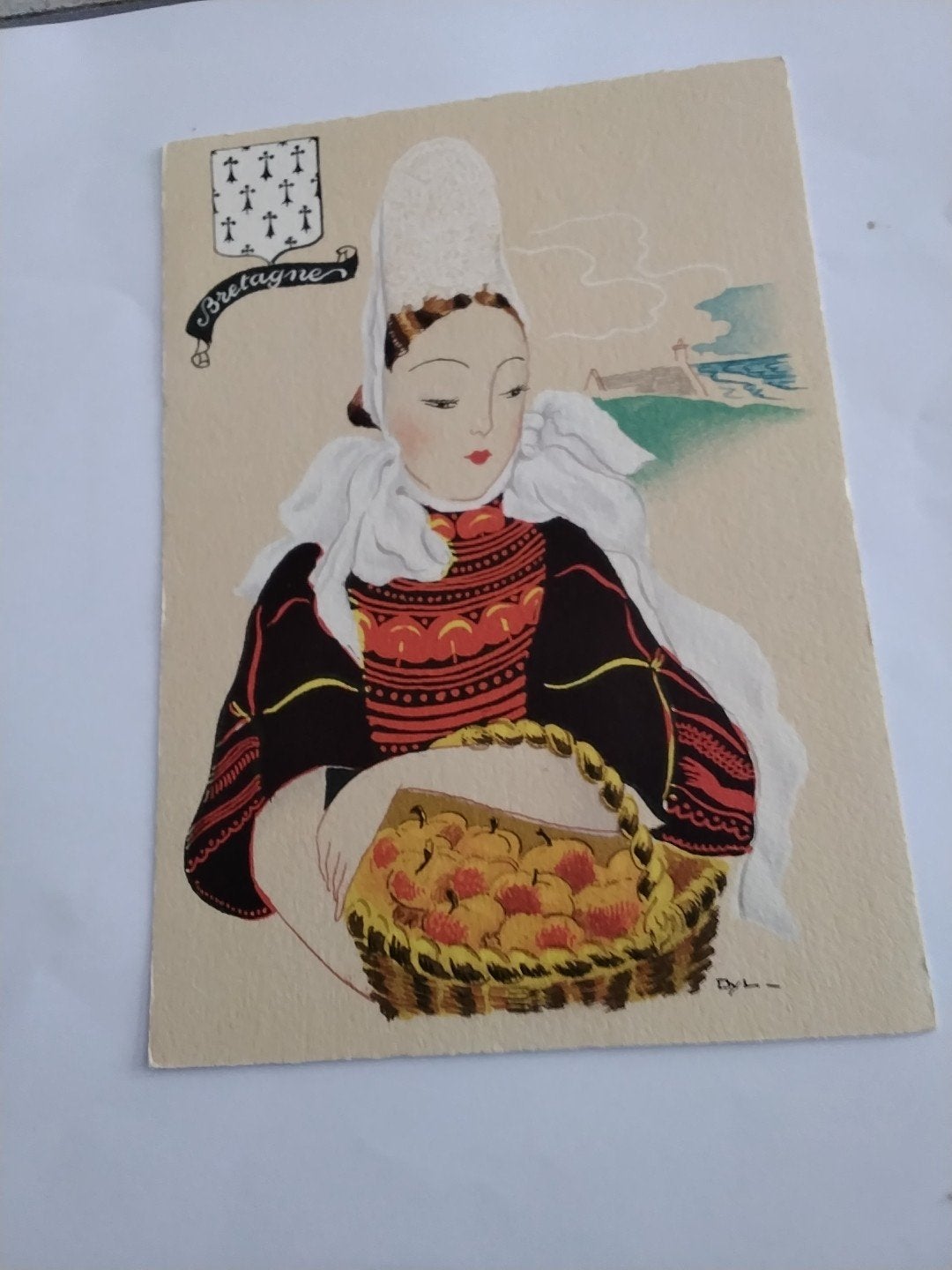 Vintage Ansichtkaart Bretagne - Vrouw in klederdracht, Verzamelen, Ansichtkaarten | Themakaarten, Ophalen of Verzenden, 1940 tot 1960