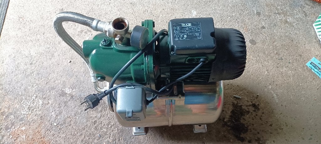 dab 112m hydrofoor waterpomp is een 3.6 kub pomp, Ophalen of Verzenden, Zo goed als nieuw, Elektrisch, Beregeningspomp