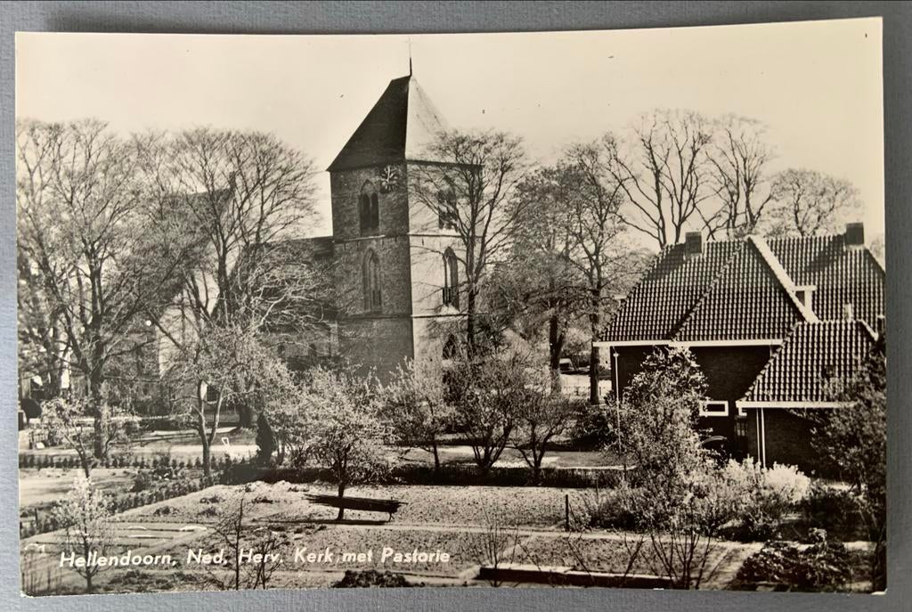 Hellendoorn, Ned. Herv. Kerk met Pastorie, Verzenden, 1940 tot 1960, Ongelopen, Overijssel