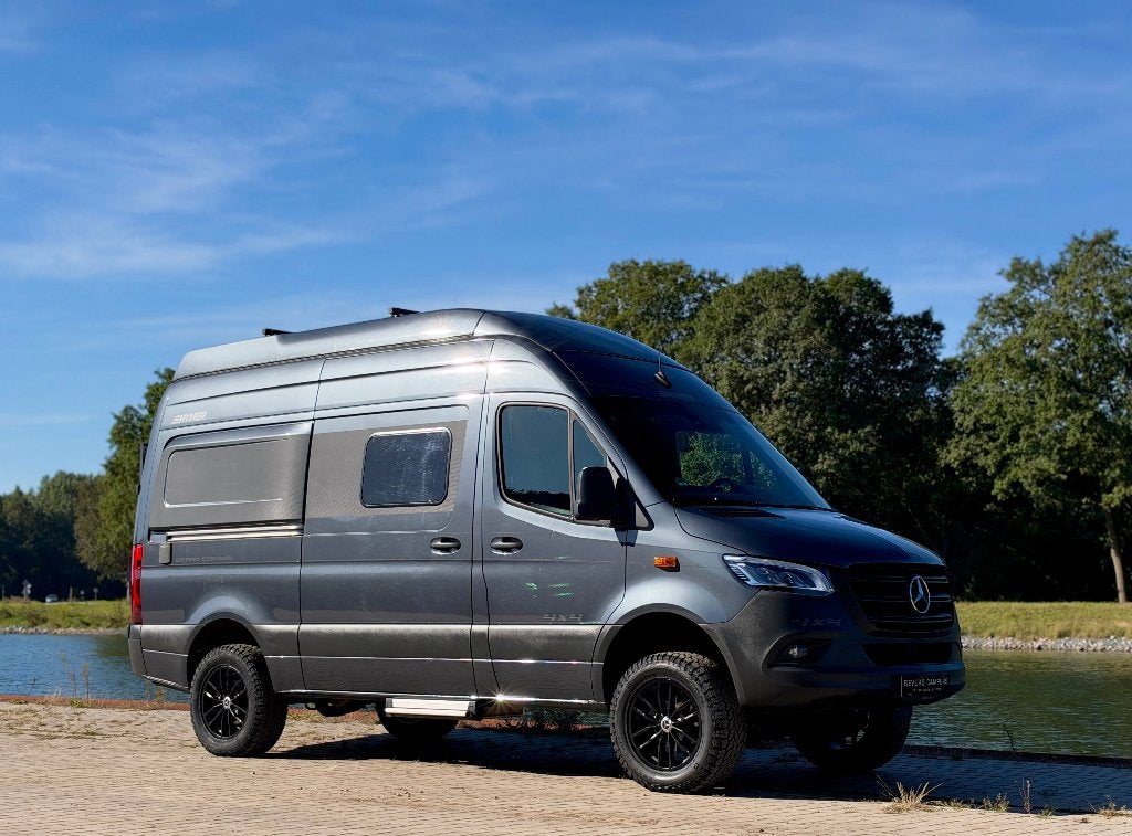 Foto 18 van Hymer Grand Canyon S 4x4, Lithium, Solar, 1e eig, topstaat