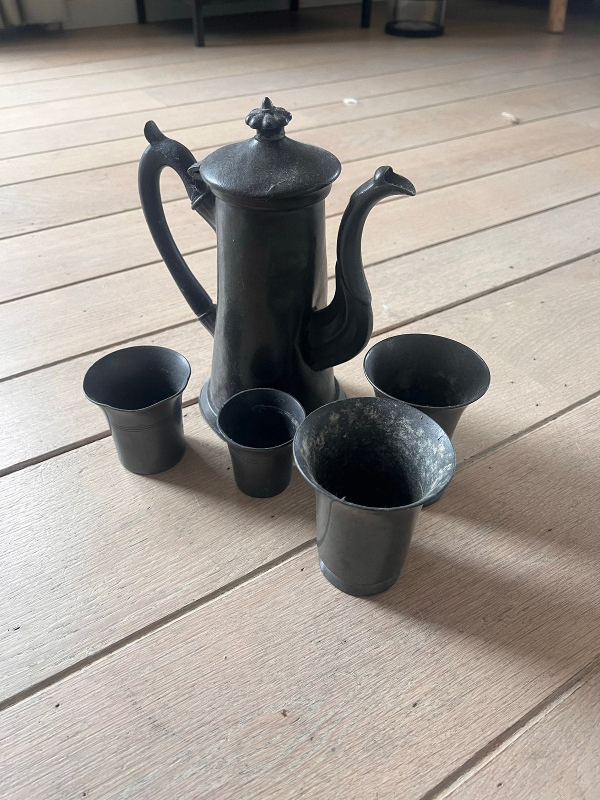Antieke tinnen koffiekan met bekers, Antiek en Kunst, Ophalen