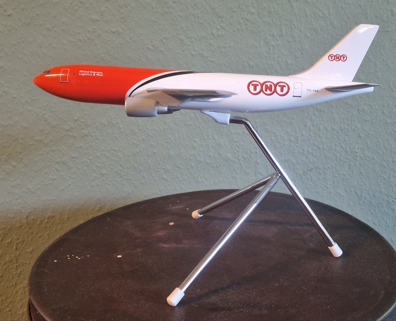 Schaalmodel vliegtuig Airbus A300-600 (1/100) TNT, Ophalen of Verzenden