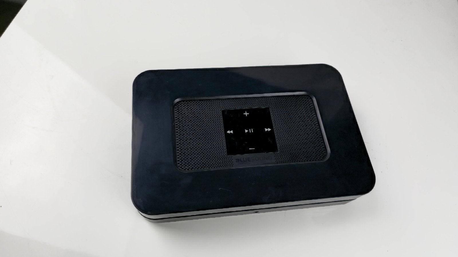 Bluesound Node 2 Hi-Res Muziekstreamer, Ophalen of Verzenden, Zo goed als nieuw, USB 2, Zonder harde schijf
