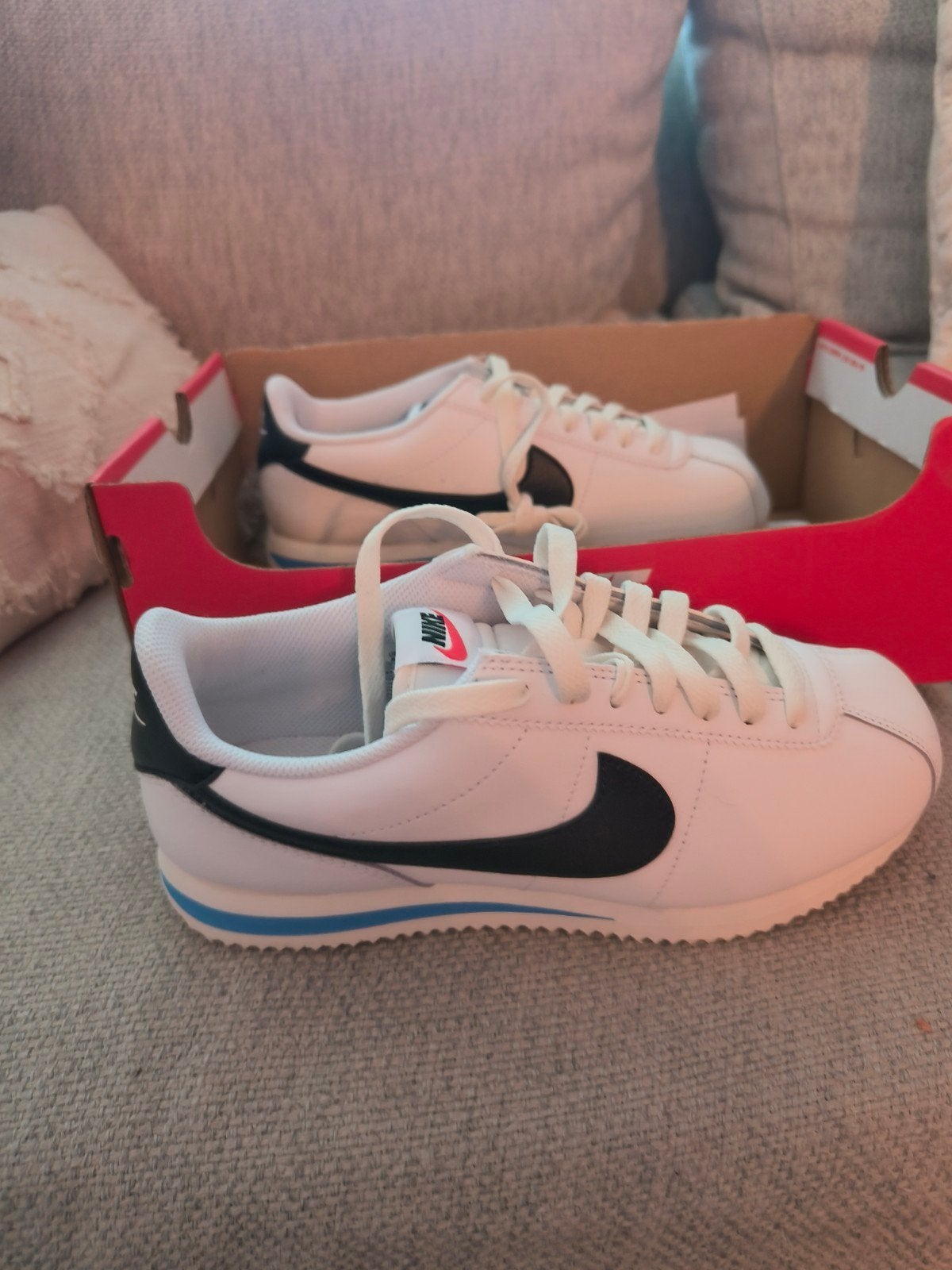 Nike Cortez maat 39 Nieuw en ongedragen!, Wit, Nike, Nieuw, Ophalen of Verzenden