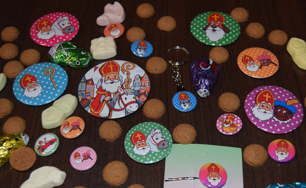 button sinterklaas halloween verjaardag feestje div maten, Ophalen of Verzenden, Nieuw, Overige onderwerpen, Button