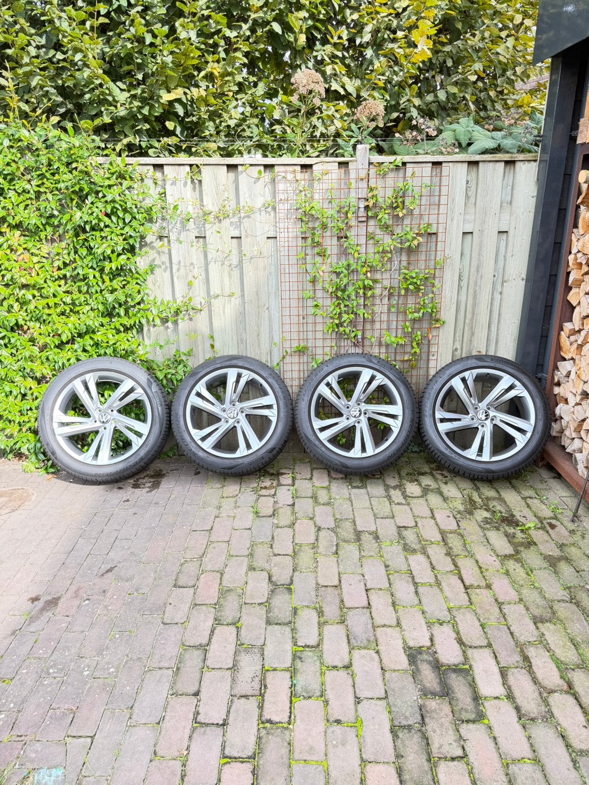 VW Valencia 19” velgen + Pir Scorpion zomerbanden, 255 mm, Banden en Velgen, Zomerbanden, Ophalen