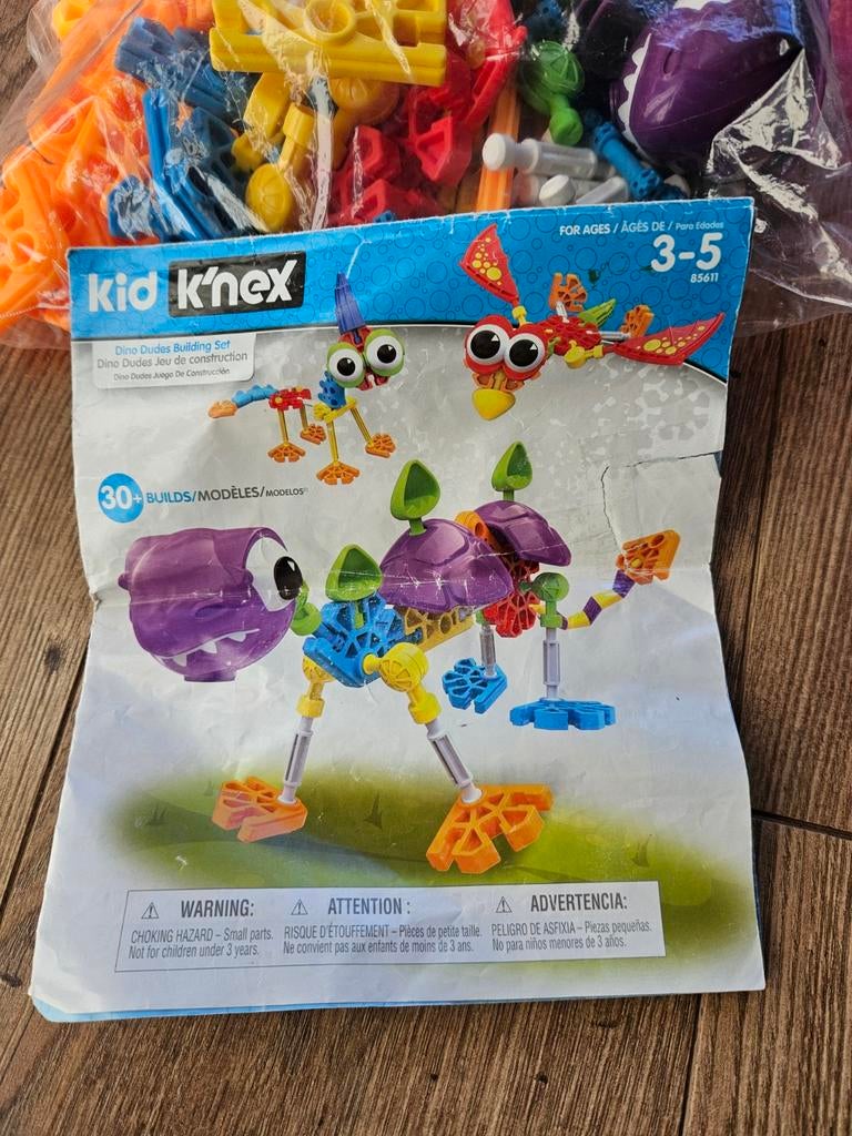 Kid K'nex 85611 Dino Dudes Bouwset - 100 delig, Kinderen en Baby's, Speelgoed | Bouwstenen, Ophalen of Verzenden, Gebruikt, K'nex
