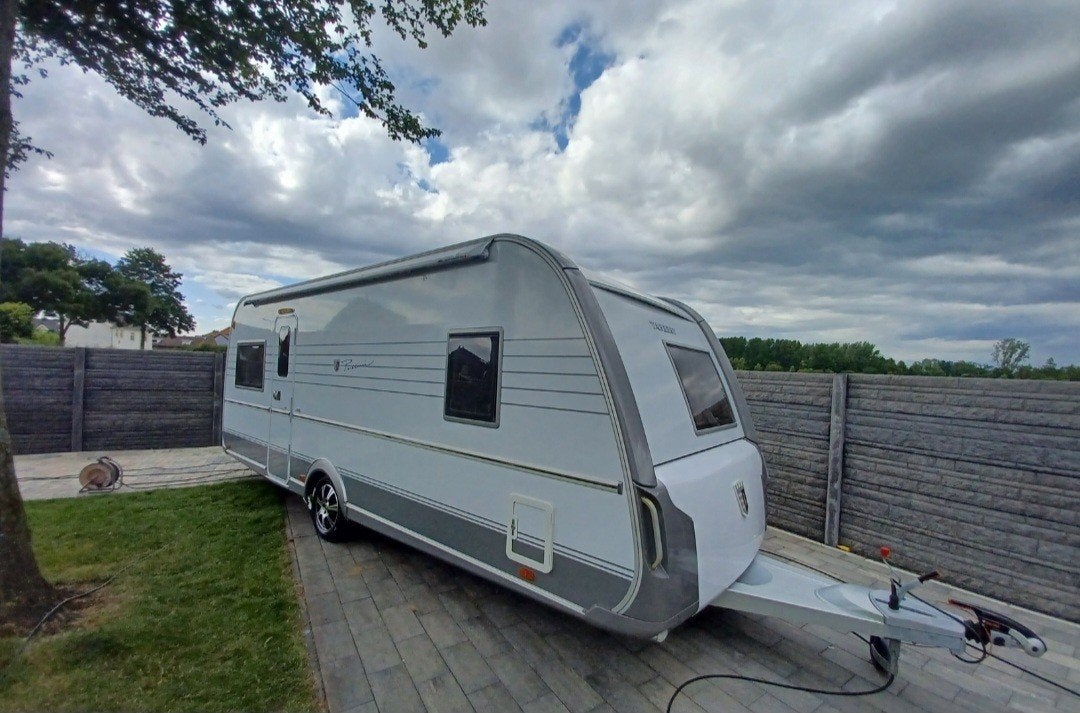 Tabbert Puccini 560. 2013 met mover en complete uitrusting, Tabbert, Particulier, Hefbed, 5 tot 6 meter