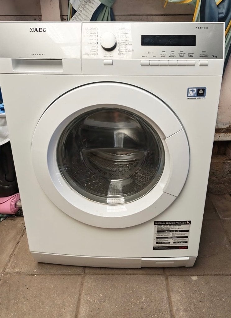 Wasmachine AEG 9 kg, Ophalen, 1200 tot 1600 toeren, Gebruikt, 8 tot 10 kg