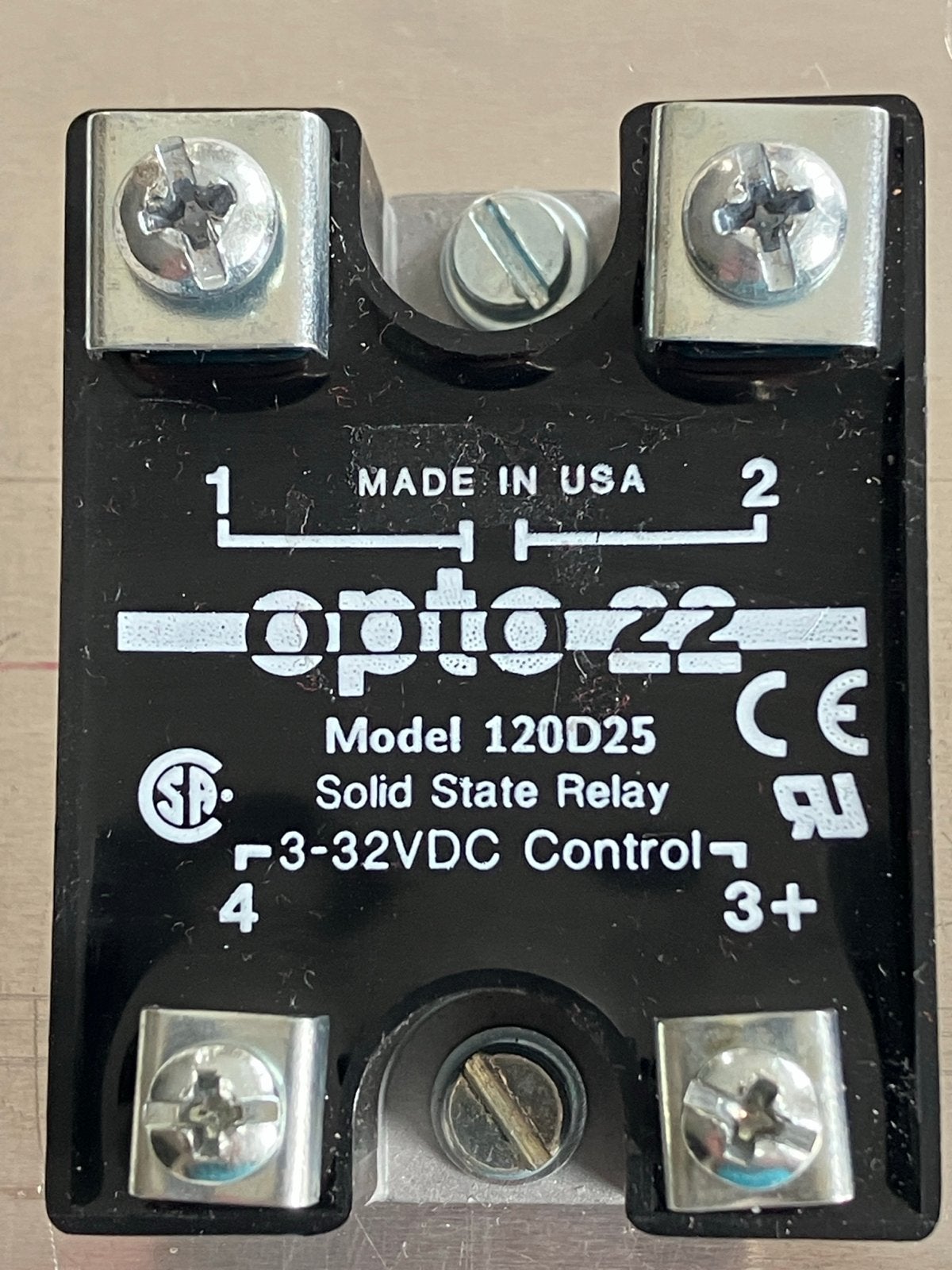 2x Model 120D25 Solid State Relais 3-32VDC input is koopje!!, Ophalen of Verzenden, Gebruikt