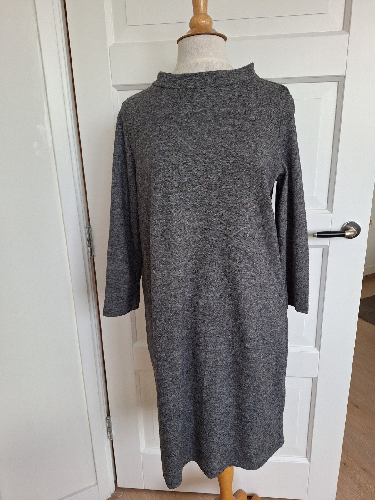 Jurk Opus mt 42, Kleding | Dames, Jurken, Maat 42/44 (L), Ophalen of Verzenden, Zo goed als nieuw, Grijs