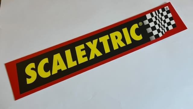 SCALEXTRIC  reclamebord 50x10, Ophalen of Verzenden, Zo goed als nieuw, Auto's
