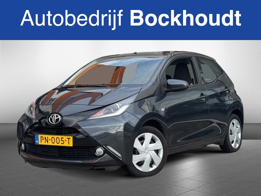 Toyota Aygo 1.0 VVT-i x-play | Airconditioning | Camera, Auto's, Stof, Gebruikt, 4 stoelen, Origineel Nederlands