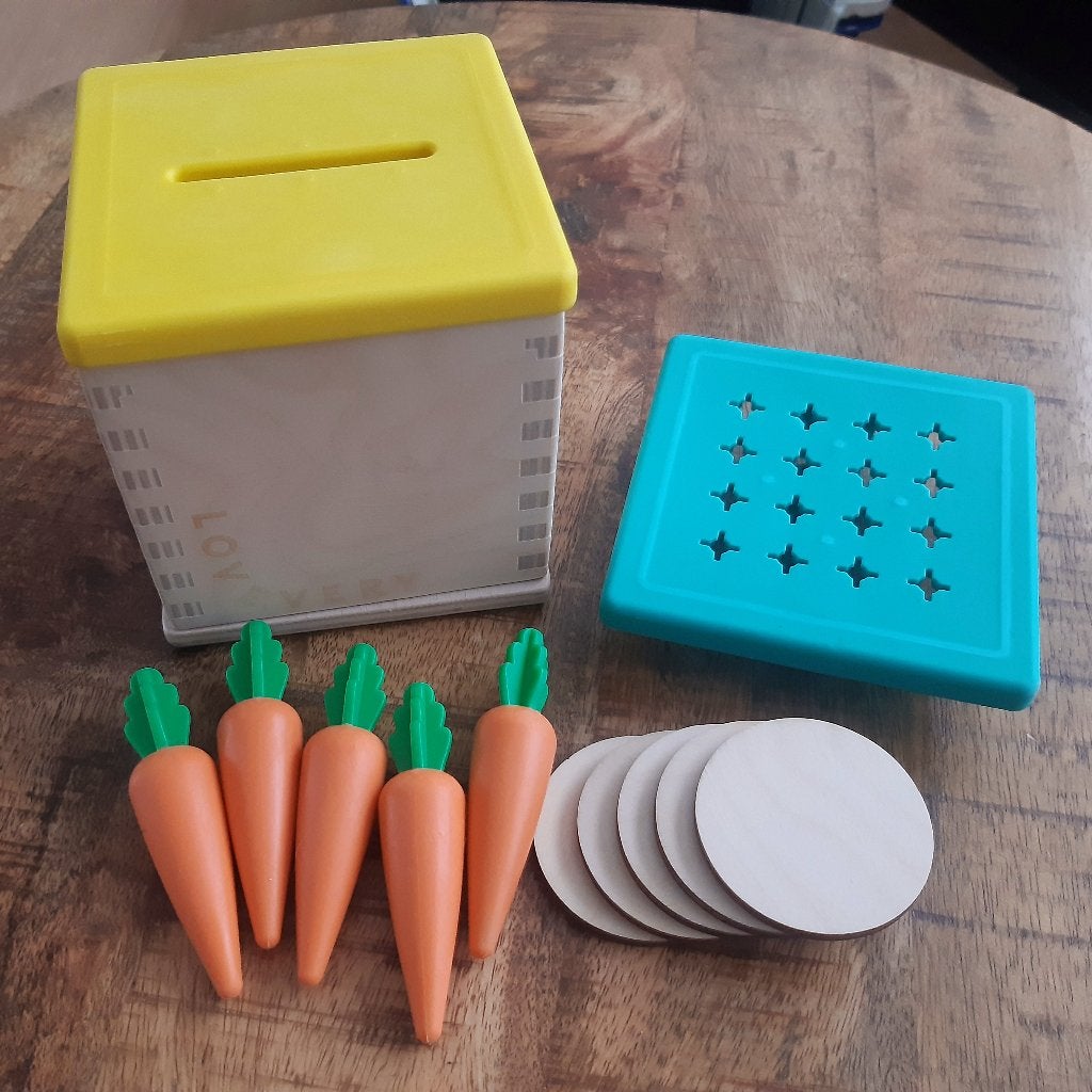 Lovevery Babbler Sensory Box Montessori, Ophalen of Verzenden, Gebruikt