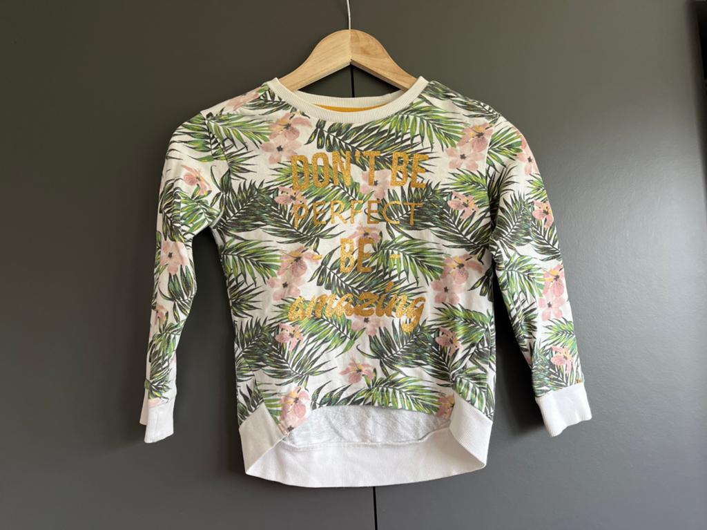Witte trui met meerkleurig jungle, maat 122 Blue Queen, Ophalen of Verzenden, Zo goed als nieuw, Meisje, Trui of Vest