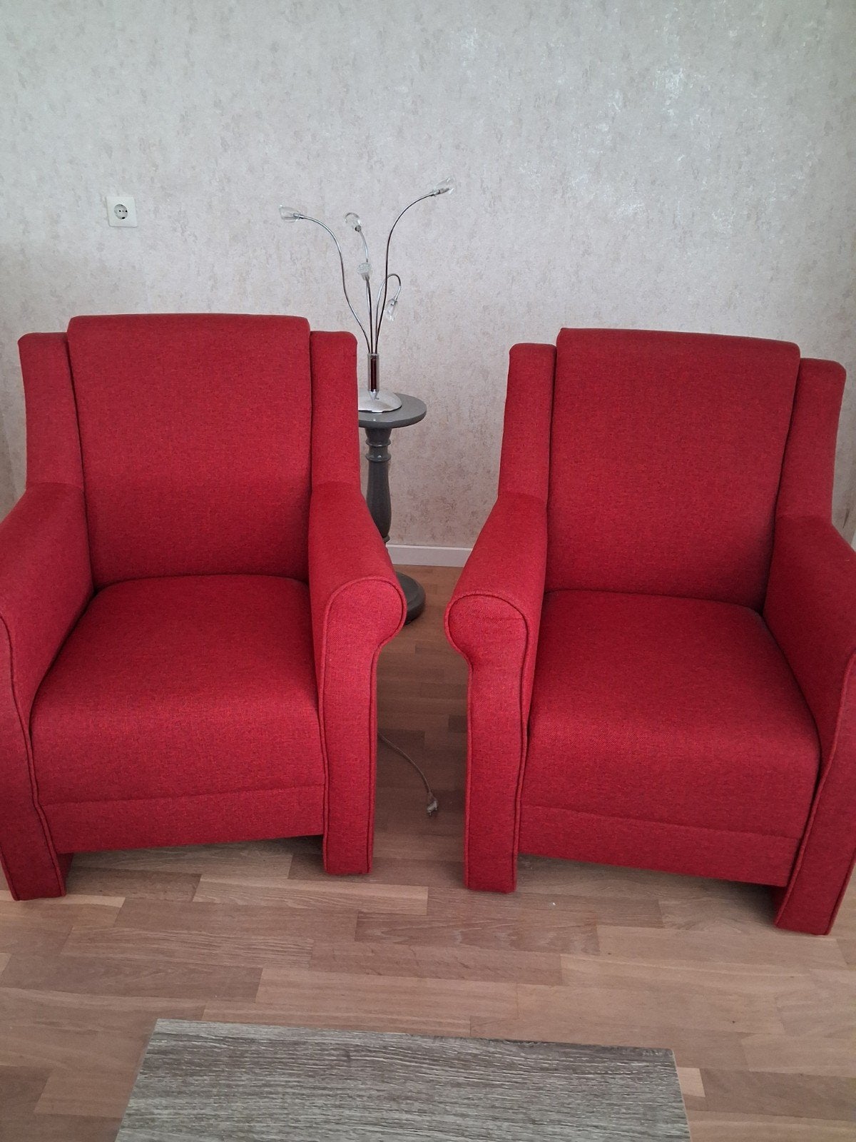 2 rode fauteuils, Ophalen, Zo goed als nieuw, 75 tot 100 cm, 50 tot 75 cm