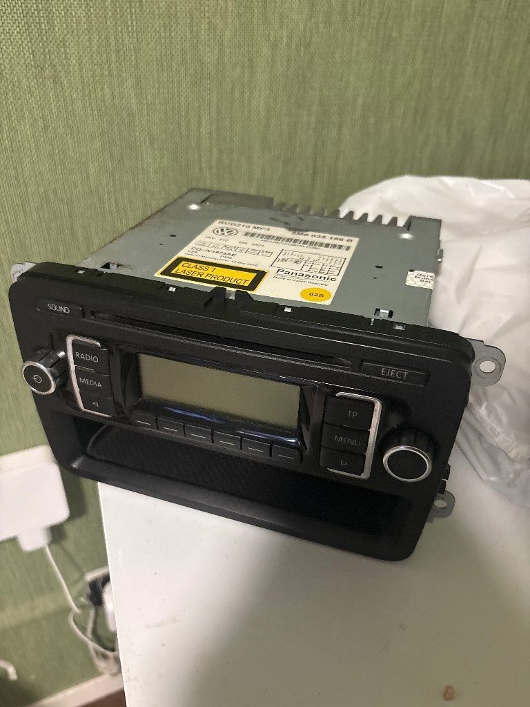 Originele VW Polo RCD 210 MP3 radio, Ophalen of Verzenden, Zo goed als nieuw, Radio, Met cd-speler