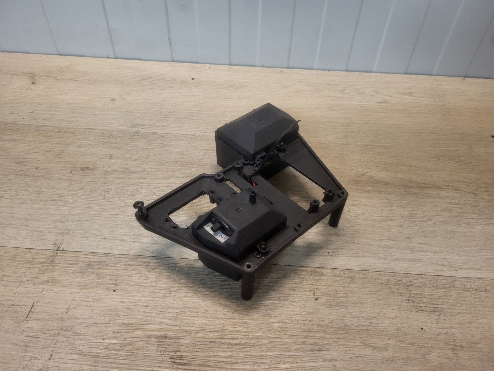 reely carbon fighter servoplaat, Ophalen of Verzenden, Nieuw, Overige schalen, Onderdeel