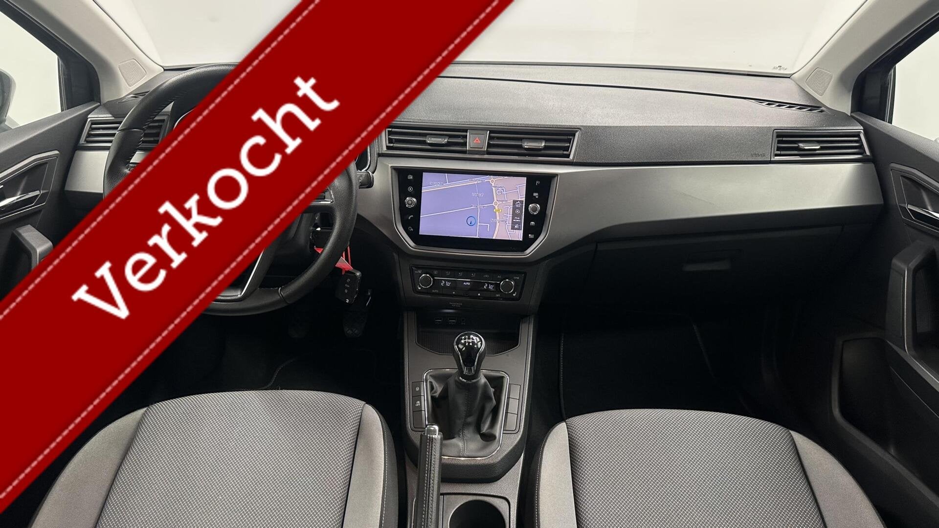 Seat Ibiza 1.0 TSI Business Intense TREKHAAK NAVI CRUISE STO, Auto's, Stof, Euro 6, 95 pk, Met garantie (alle)