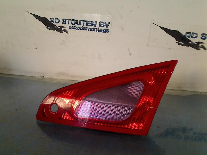 Achterlicht Rechts BINNEN Mitsubishi Colt (Z2/Z3) 8336A054, Gebruikt, Info@mitsubishi-motors.de, Mitsubishi, Emil-Frey-Straße 2, Friedberg 61169, , Duitsland