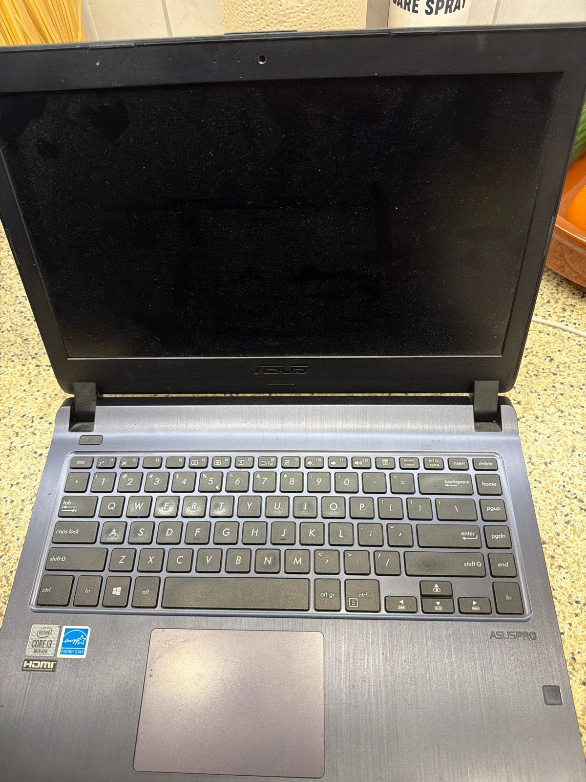ASUS P1440F Laptop - Intel Core i3, Ophalen, Gebruikt, 2 tot 3 Ghz, Qwerty