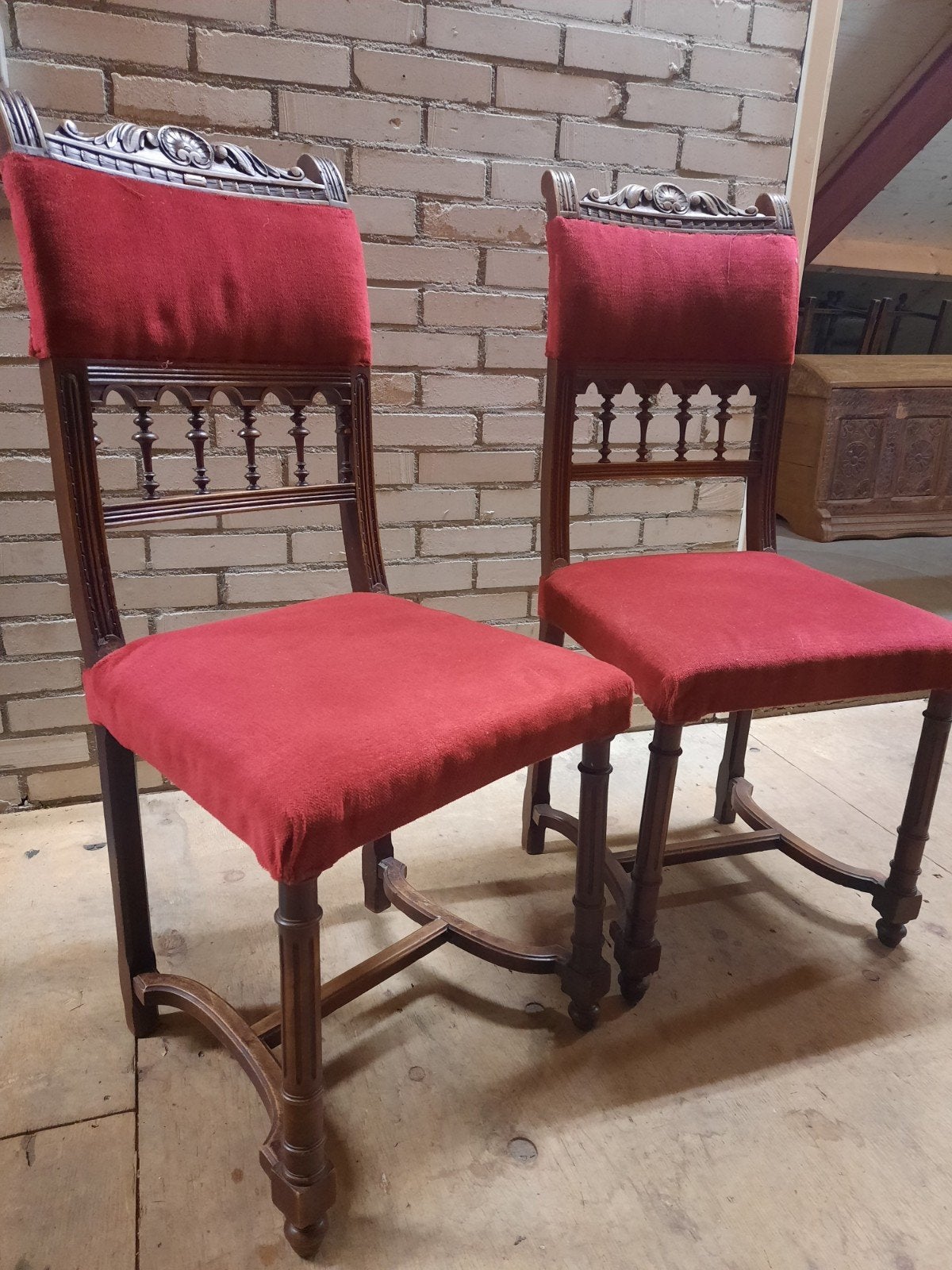 2 antieke eiken houten stoelen, Ophalen