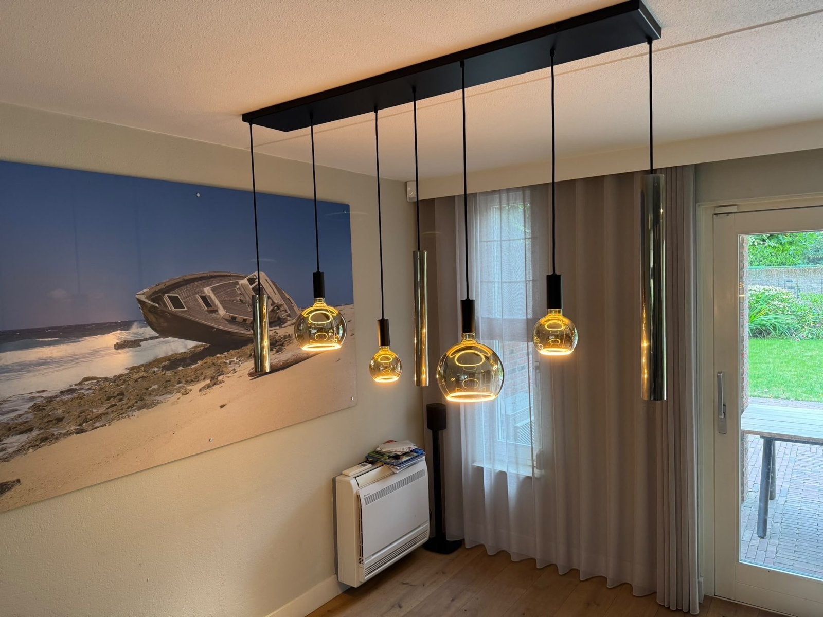 Moderne hanglamp met 6 lichtpunten en E27 fitting, Ophalen, Zo goed als nieuw, Glas, E27 (groot)