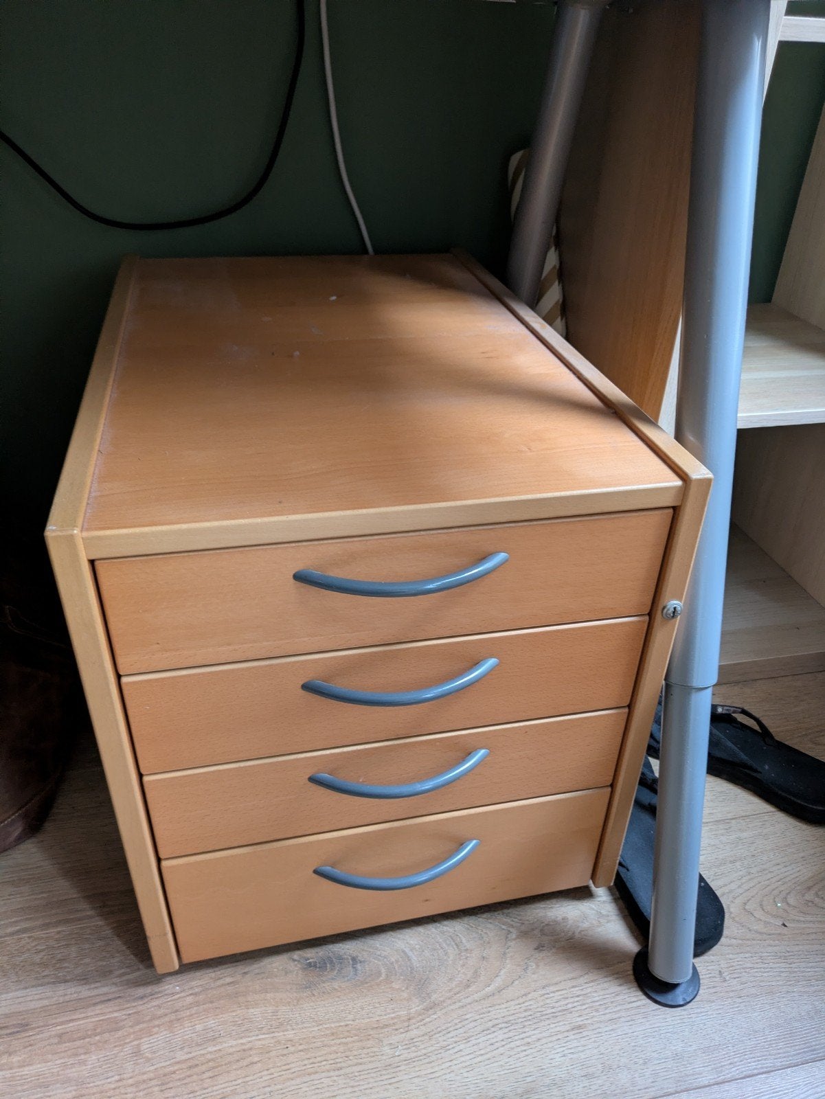 Houten ladekastje met 4 laden, Huis en Inrichting, Kasten | Ladekasten, Ophalen, Minder dan 50 cm, Gebruikt, Klassiek, Praktisch