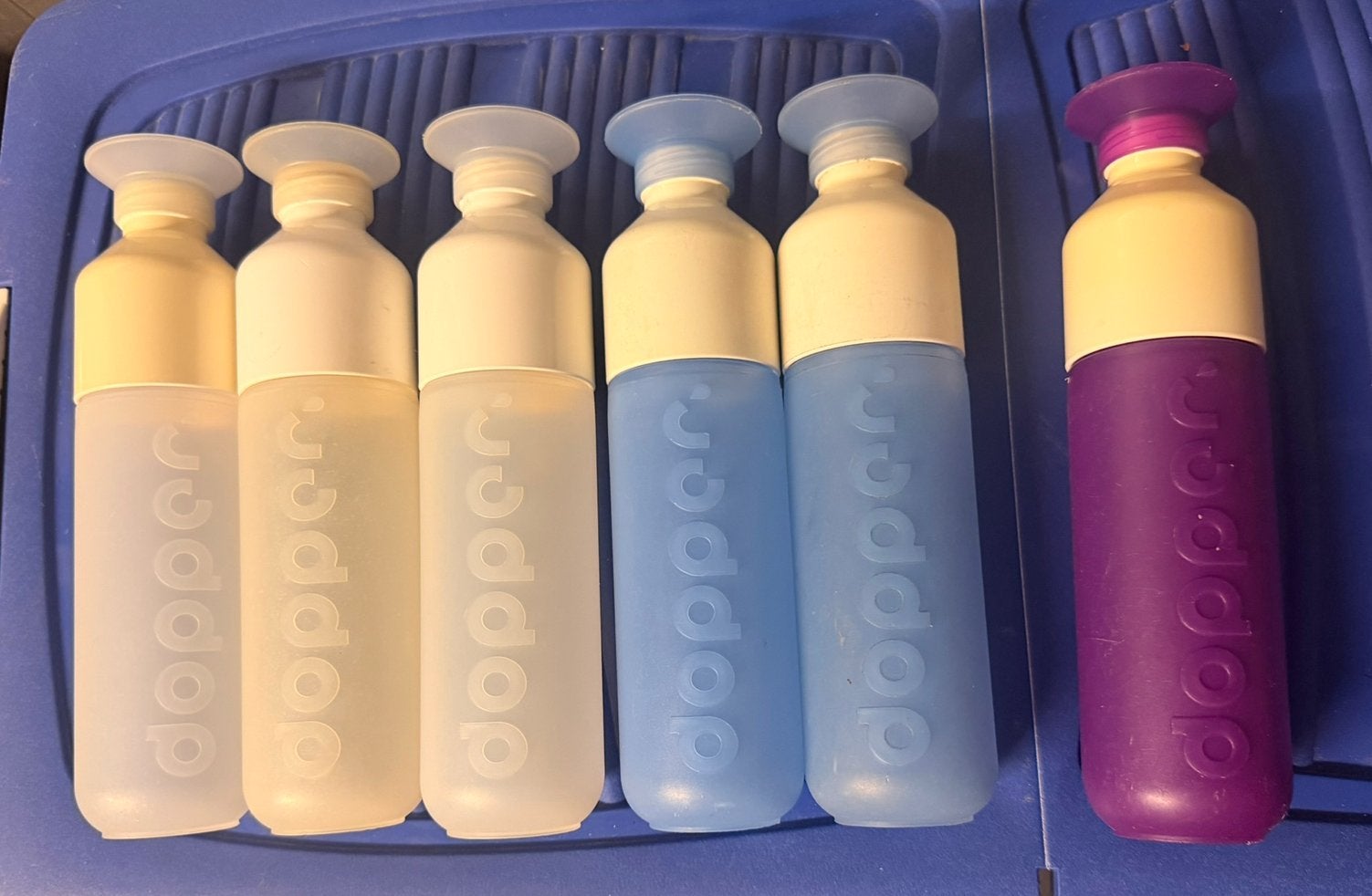 6 DOPPER BIDONS / WATERFLESSEN, Ophalen